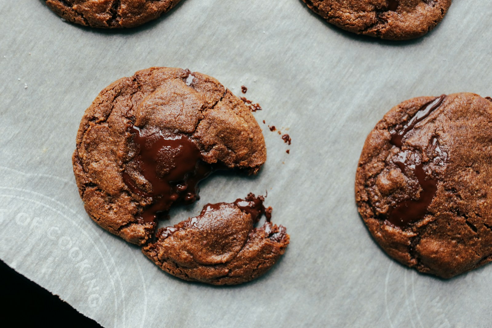 chocolate chip cookies